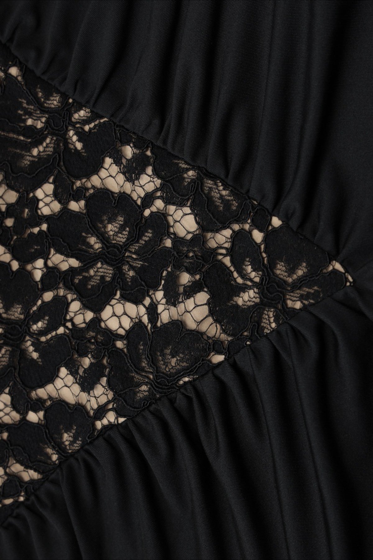 Lace Patchwork Backless High Waist Maxi Dress