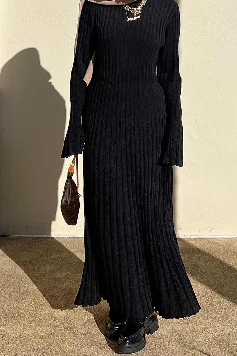 Slim Fit Crew Neck Sweater Dress