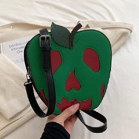 Bolsos informales con retazos en contraste