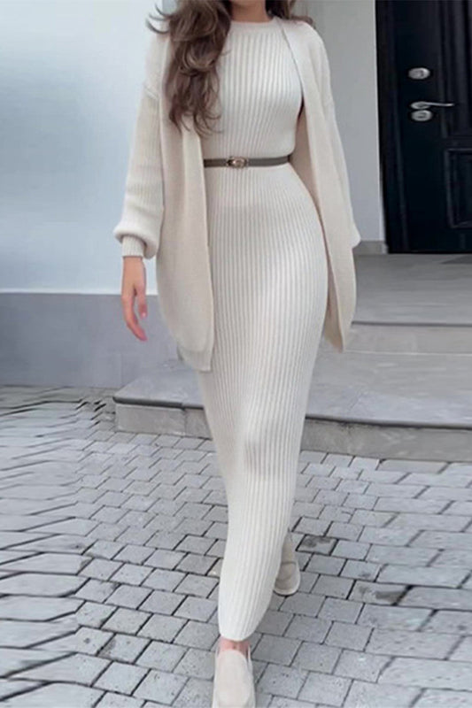 Elegante conjunto de dos piezas sin cinturón, cuello redondo y sin mangas