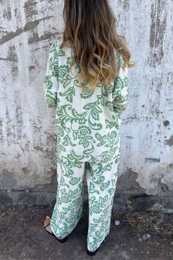 Printed two-piece shirt and trousers set