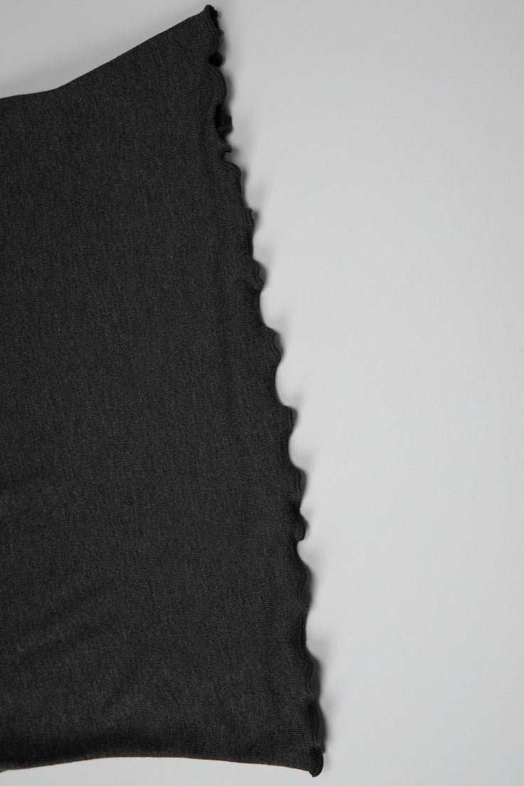 Solid U Neck Lace Trim Slim Fit Tee