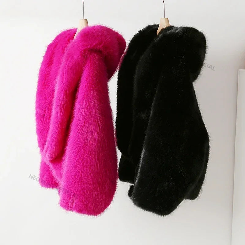 Brand Runway Fashion Iconic Hooded Batwing Faux Fur Coat Women Chic Winter Hailey Bieber Shaggy Overcoat Fox Fur Jacket