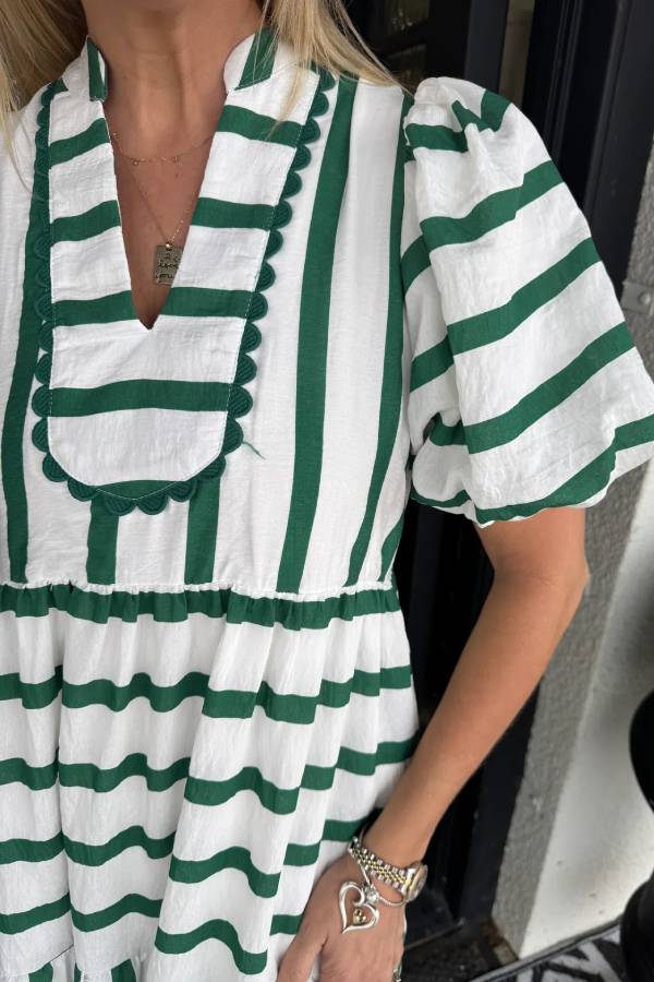 Women's Short Bubble Sleeve Striped Dress With Pockets