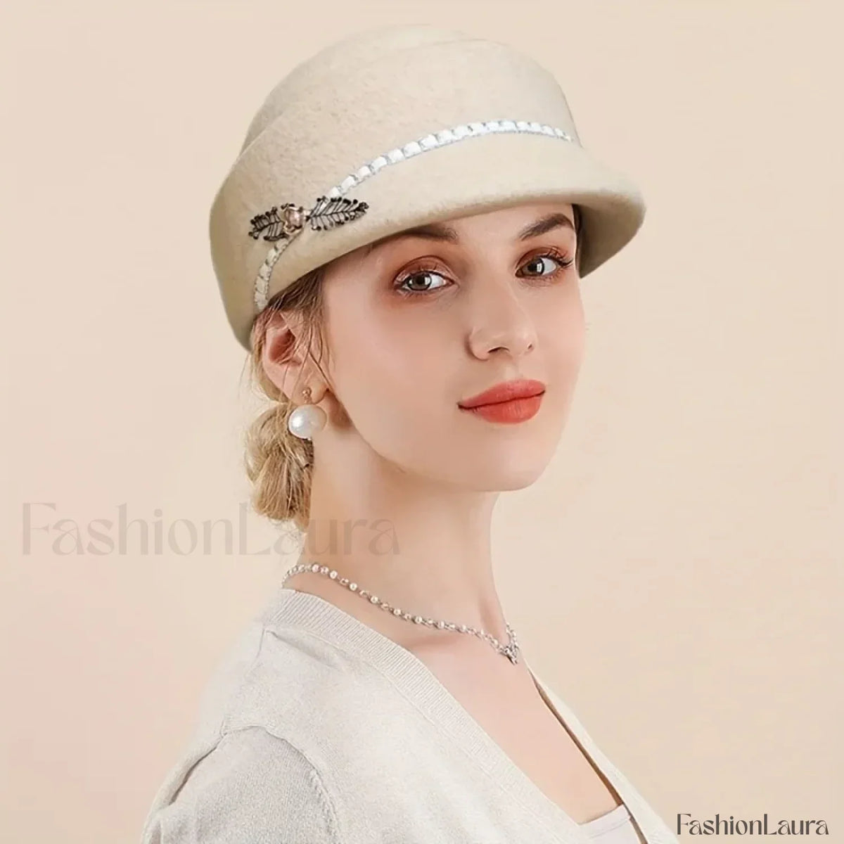 Women's Autumn Winter British Retro Fashionable Short Brimmed Hat