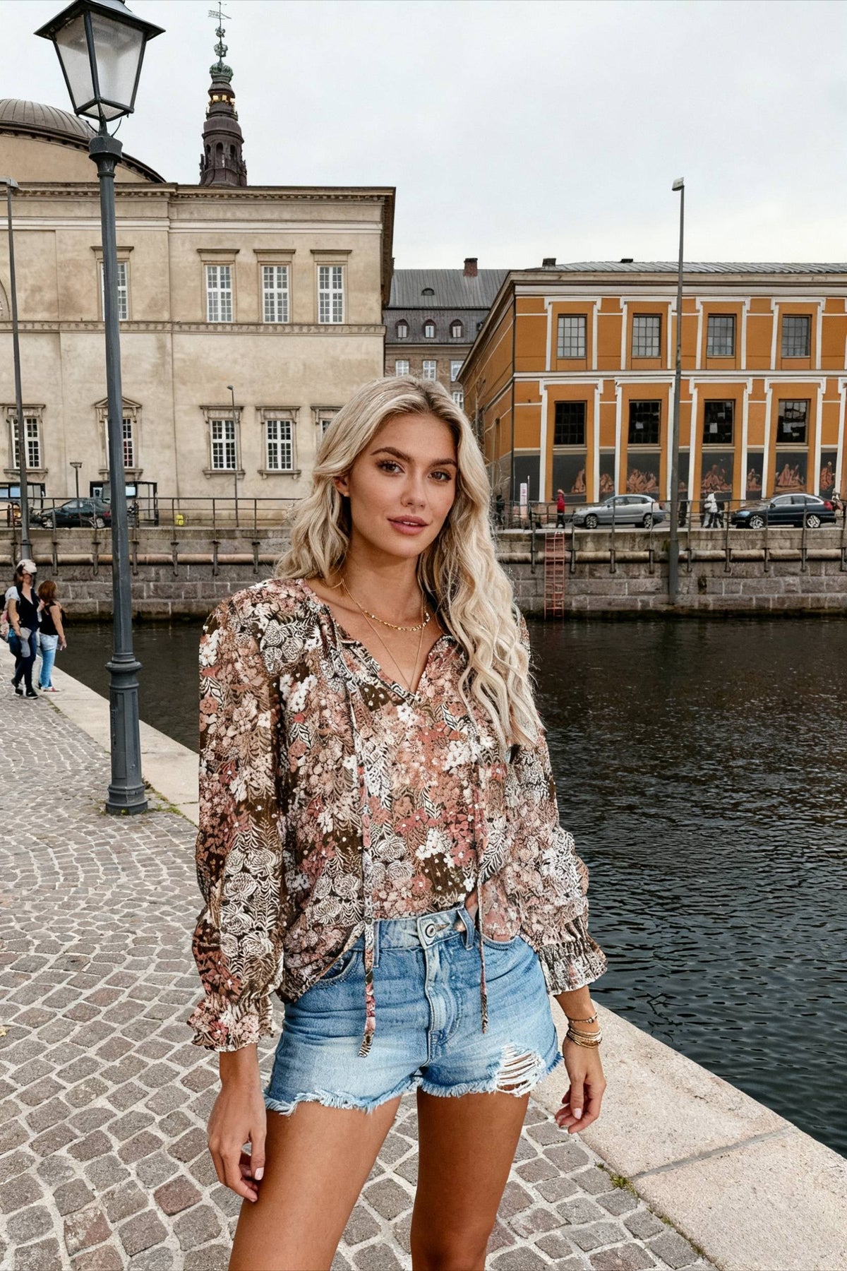 V-Neck Flowered Women's Bohemian Dokotoo Top