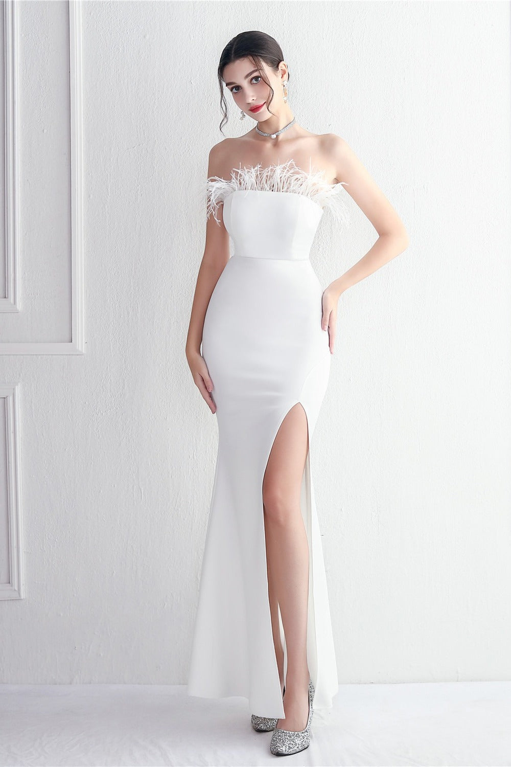 Elegant Feather Trim Strapless Formal Dress