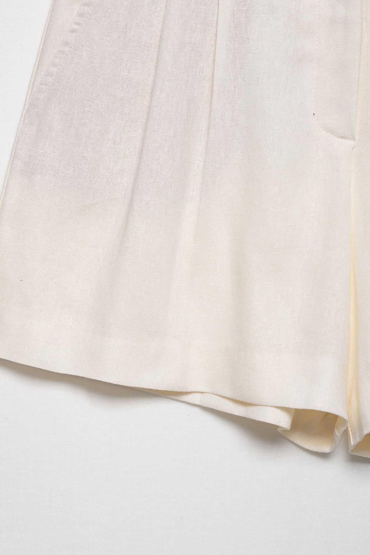 Linen Blend Pleated Casual Shorts