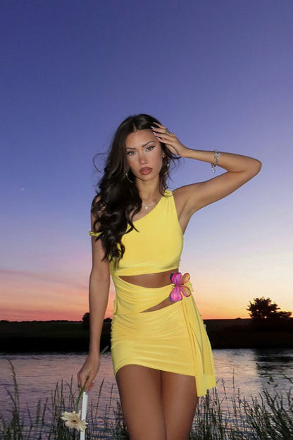 One-Shoulder Cut-Out Bow Birthday Dress