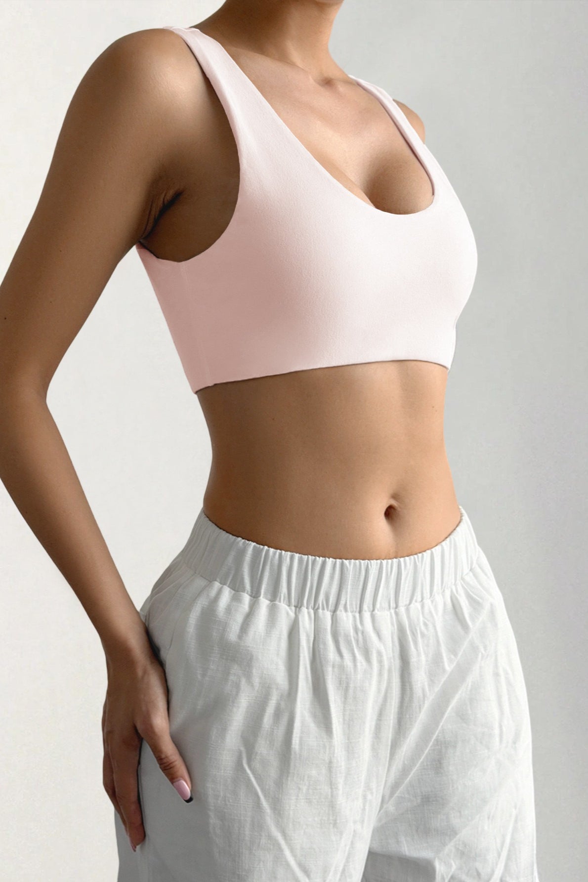 Minimalist Solid U‑Neck Spaghetti Strap Tank Top