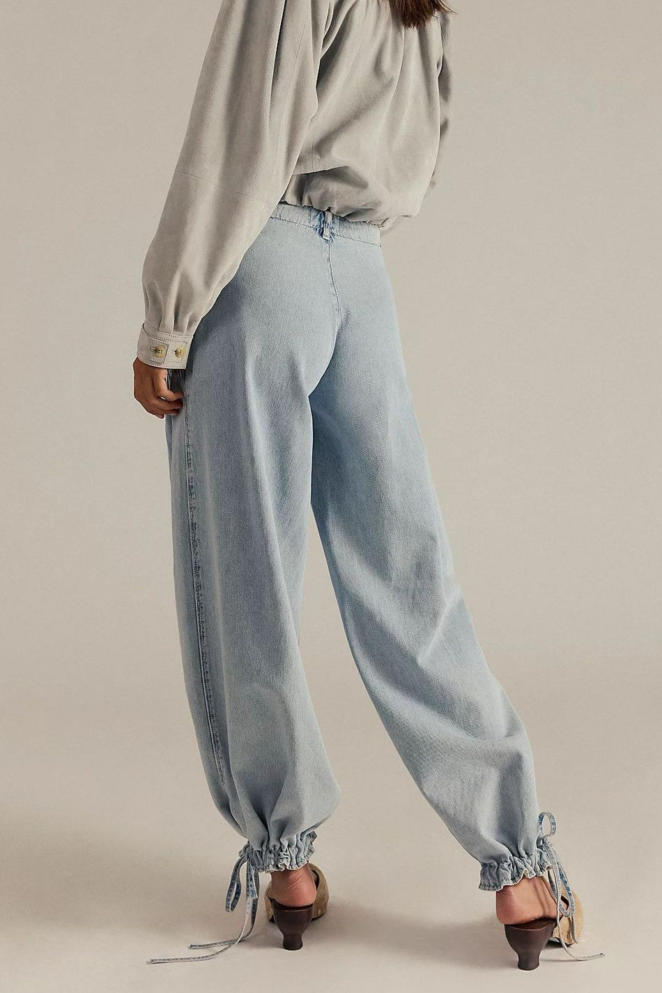 Mid Rise Tapered Vintage Relaxed Jeans