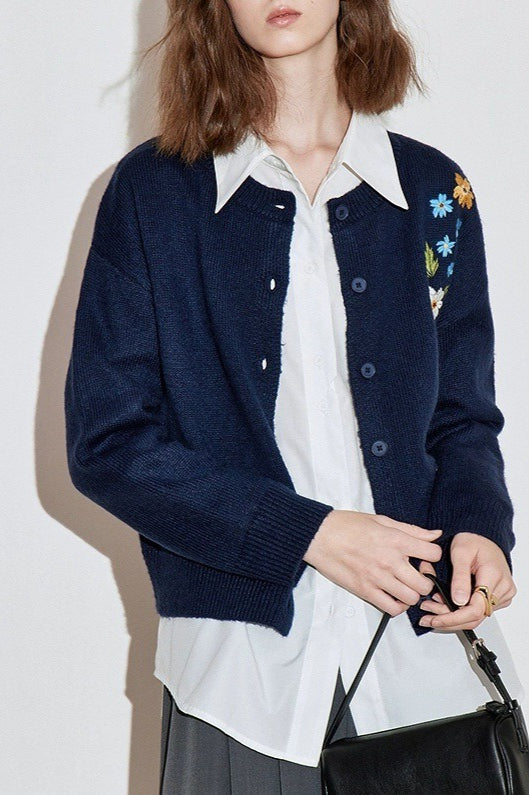 Vintage Floral Embroidery Sweater