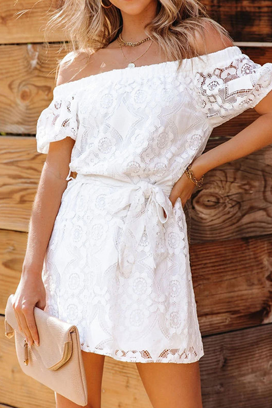 Vestidos elegantes lisos con cinturón y hombros descubiertos corte A