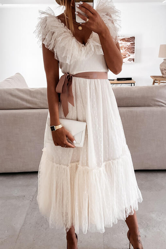 Elegante Vestido con Cinturón de Malla y Cuello en V Línea A de Color Liso