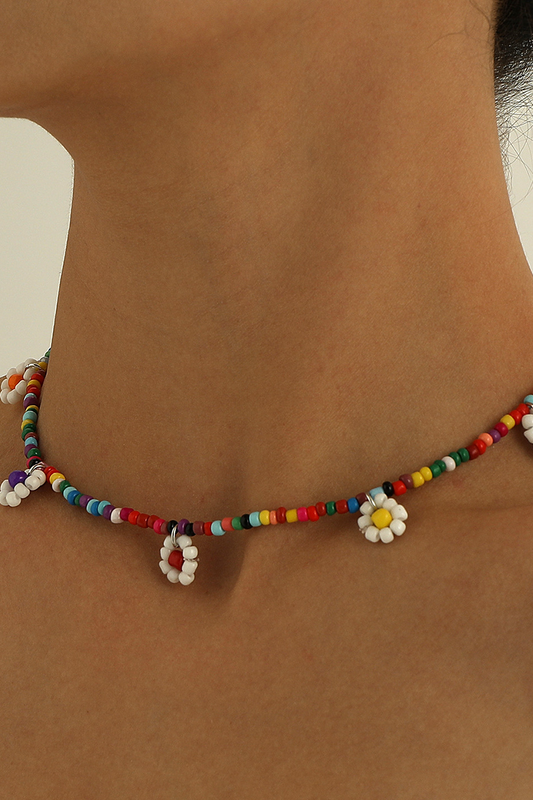 Collares con cuentas y retazos estilo "Street Cute"