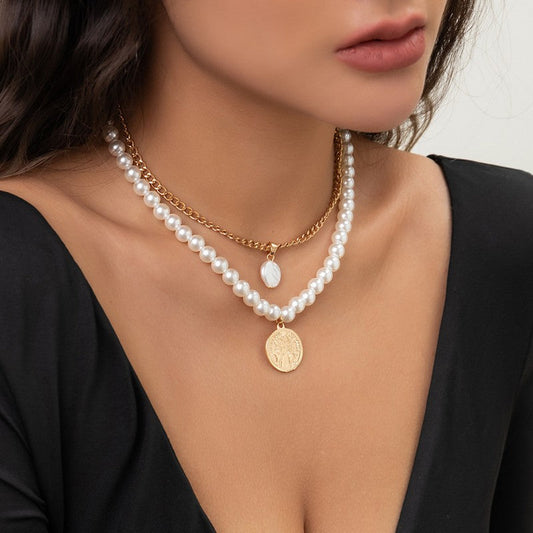 Collares Casuales de Perlas con Retazos Geométricos