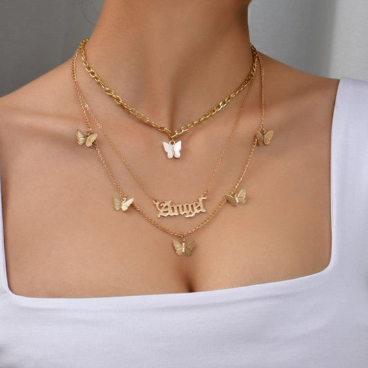Collares con Cadenas y Parches de Mariposas Informales