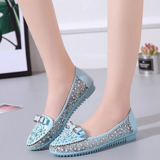 Zapatos de boda para novia con elegantes detalles de lazo aplicado y encaje, bailarinas planas