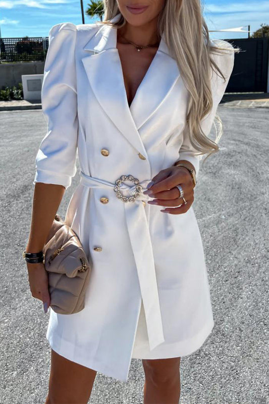 Vestidos camiseros con elegantes botones, cinturón y cuello vuelto
