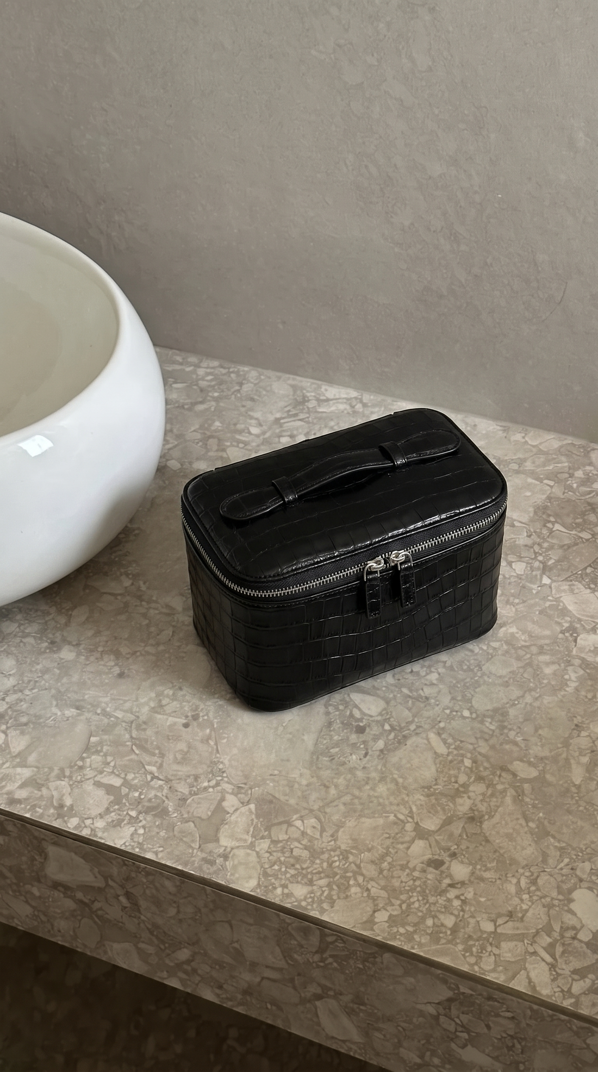 Black Noble Vanity Case