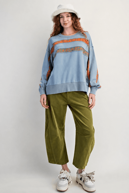 Striped Graphic Crew Neck Sweatshirt