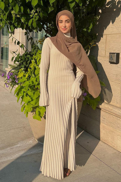 Slim Fit Crew Neck Sweater Dress