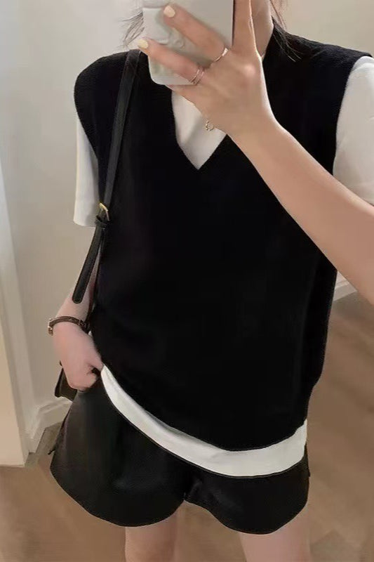 Fashionable Sleeveless Knit Sweater