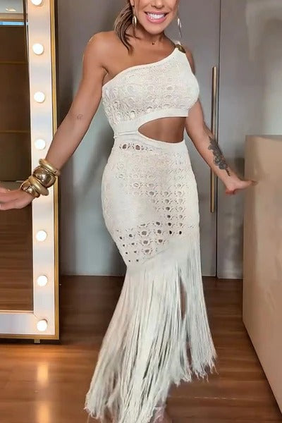 Refresh Style Knit Hollow Out One Shoulder Cutout Waist Tassel Hem Maxi Dress