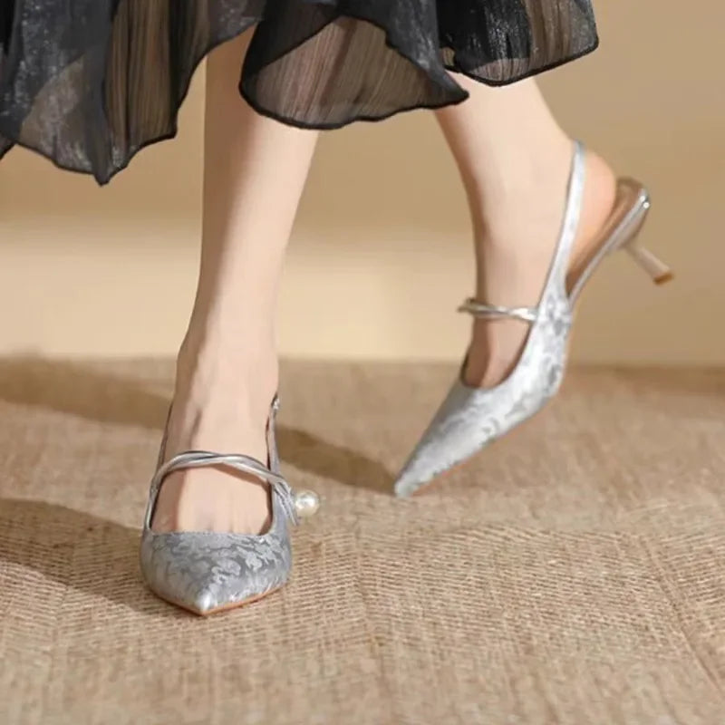 New Summer Fashion Pointed Toe Pearl High Banquet Women Low Heel Pumps