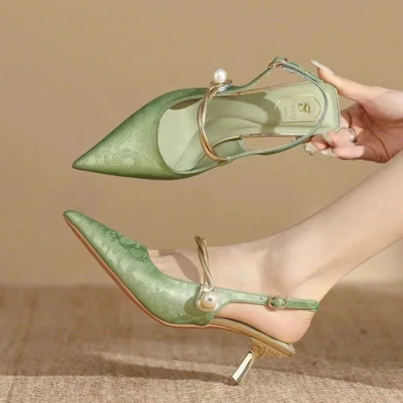 New Summer Fashion Pointed Toe Pearl High Banquet Women Low Heel Pumps