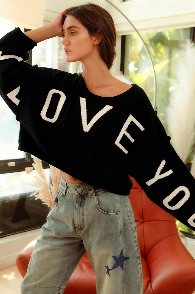 Crew Neck Letter Embroidered Cropped Knit Crop Top