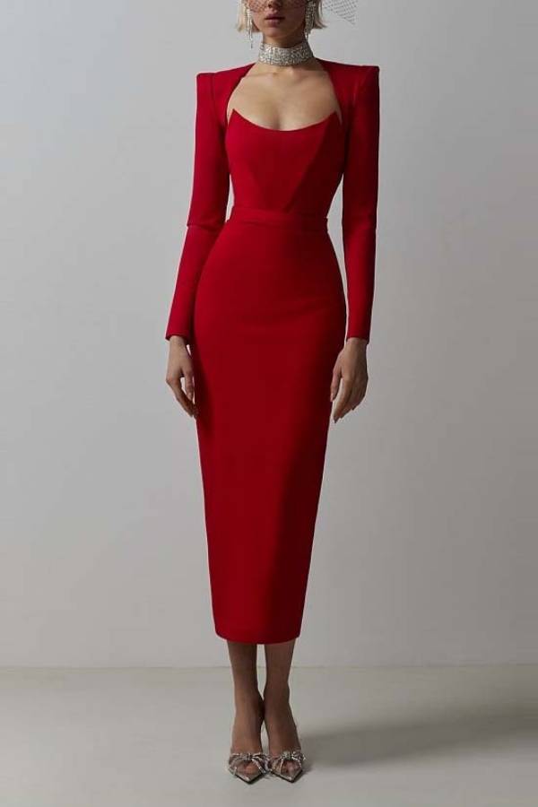 Hollowed-out, form-fitting evening dress