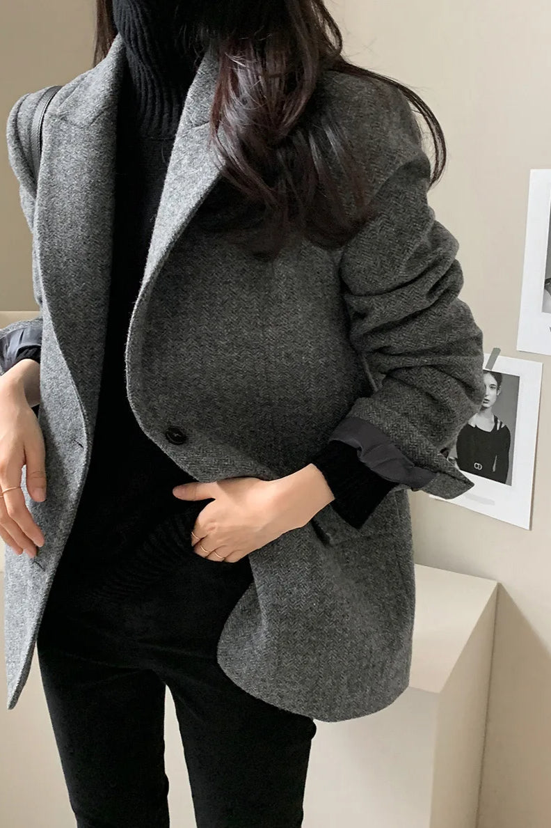 Versatile Wool Casual Blazer