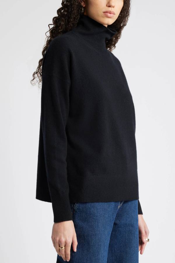 Oversize Cashmere Turtleneck Sweater