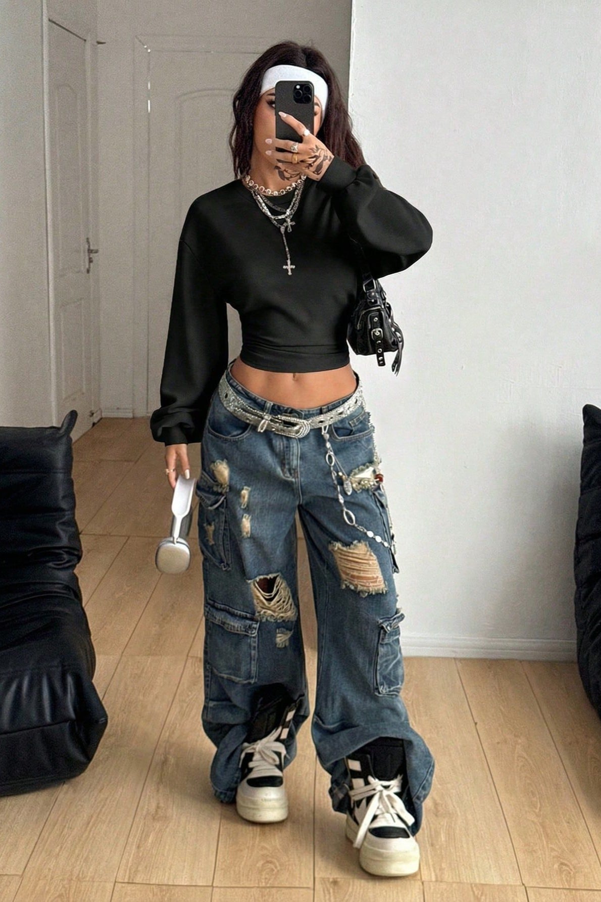 Solid Cropped Slim Fit Sweatshirt