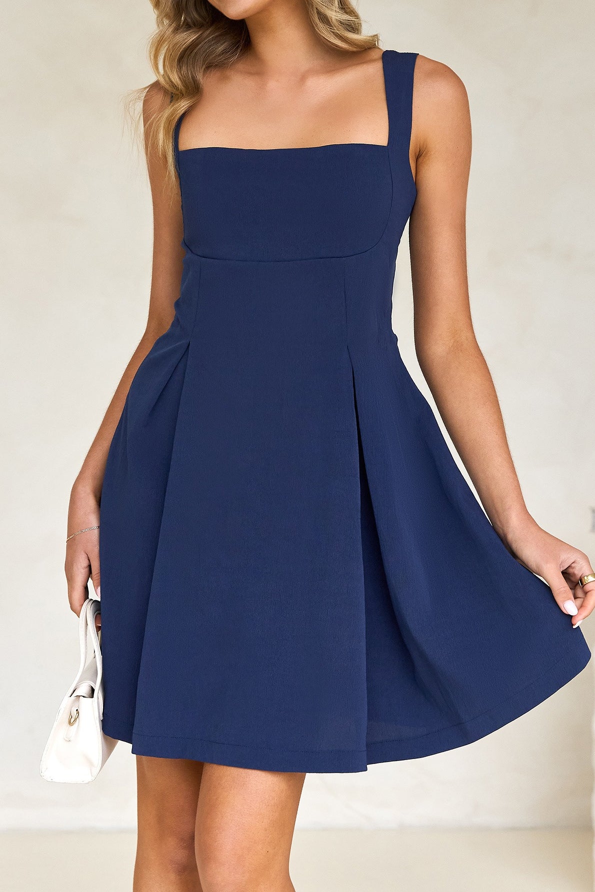 Elegant Butterfly Tie Spaghetti Strap Cocktail Dress