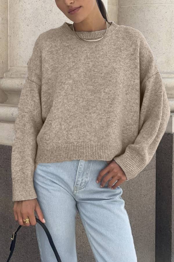 Loose-fitting casual long-sleeved top