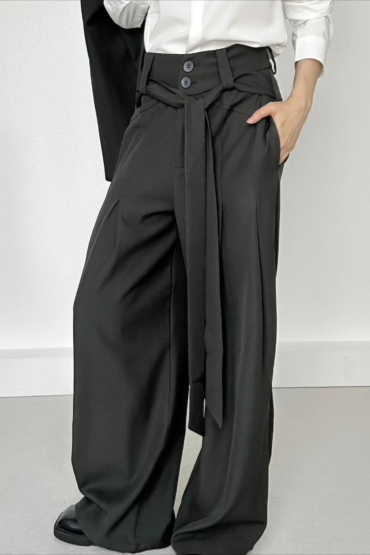 Ruched Ribbon Minimalist Chic Pants
