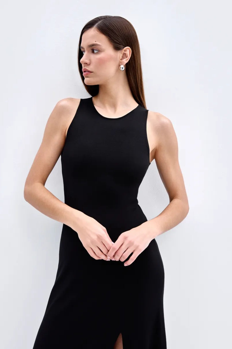 Elegant Knit Sleeveless Sweater Dress
