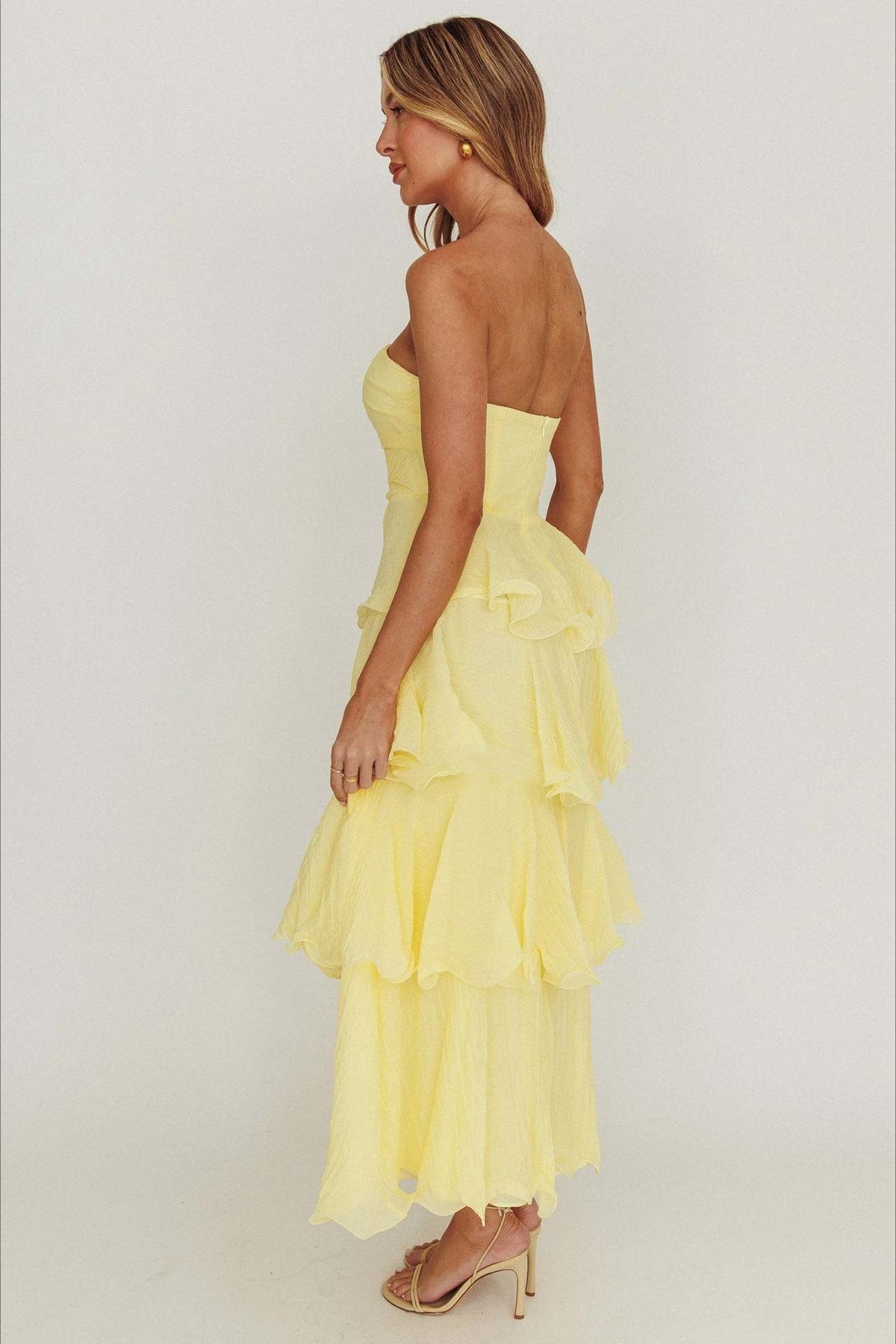 Sexy Slim Fit Strapless Backless Ruffled Prom Dress
