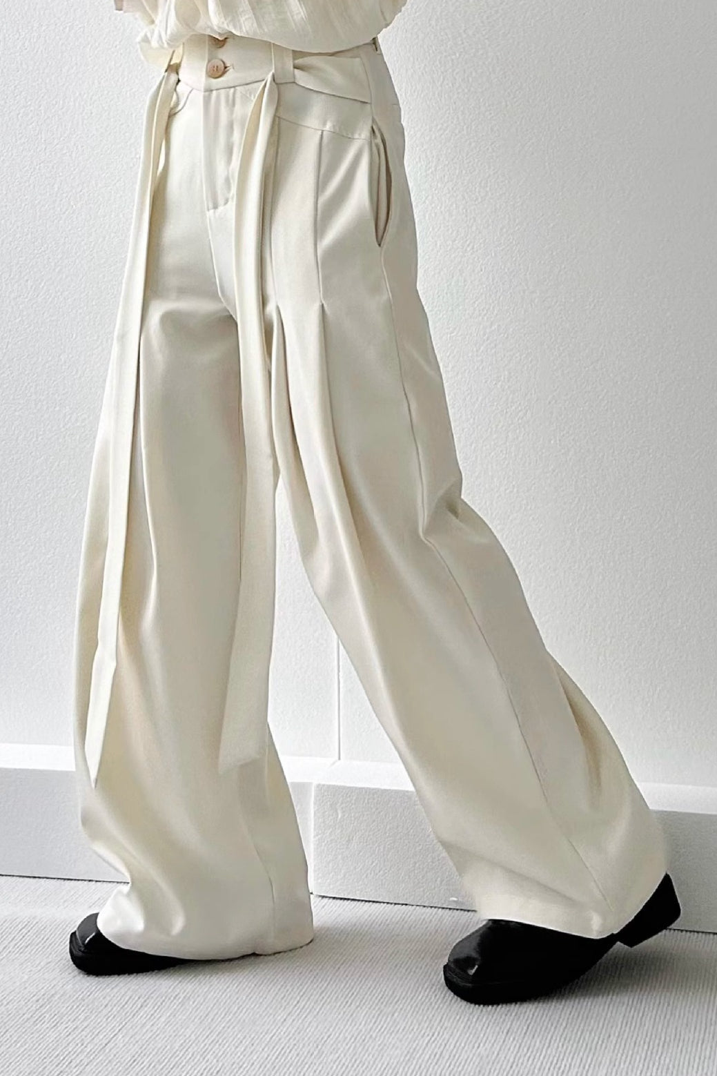Ruched Ribbon Minimalist Chic Pants