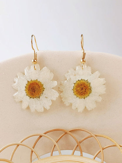 Pressed Flower Drop Earring - Resin Daisy