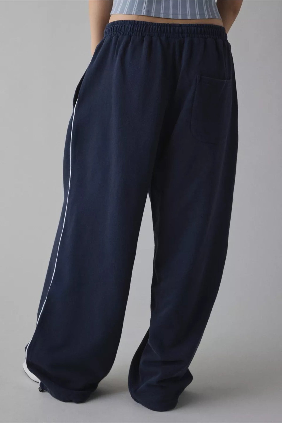 Long Embroidered Relaxed Knit Pants