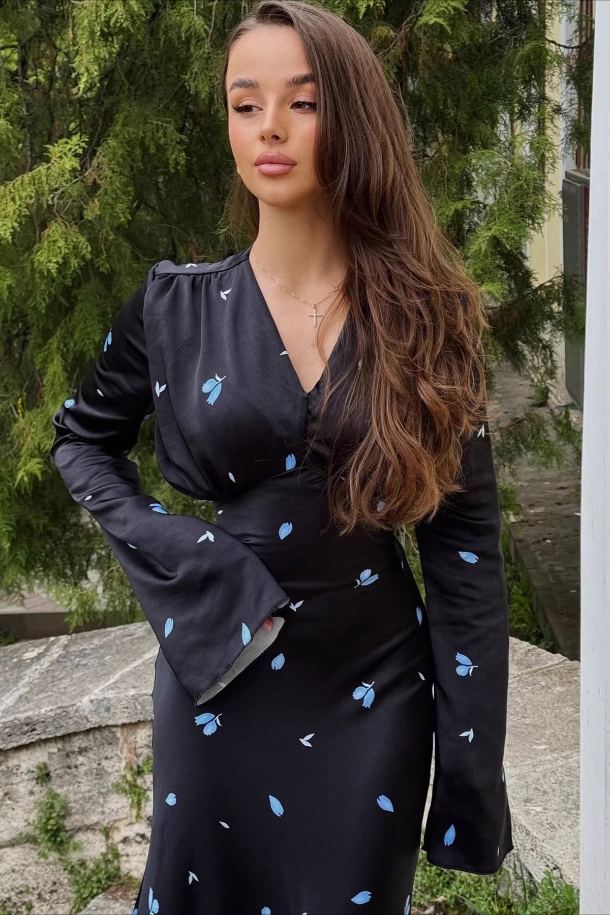 Elegant V Neck Flare Sleeve Maxi Floral Dress