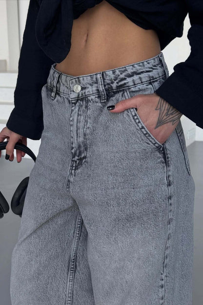 Washed Straight Leg High Waist Jeans