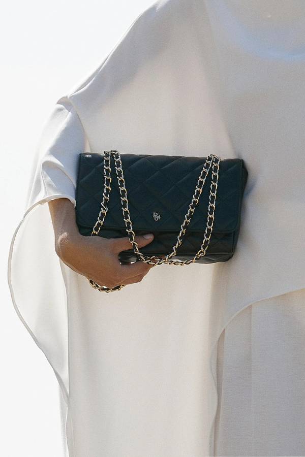 Versailles Black