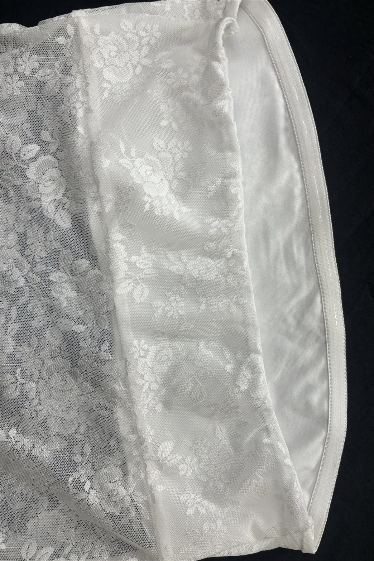 Off Shoulder Lace Trim Ruched Halter Top