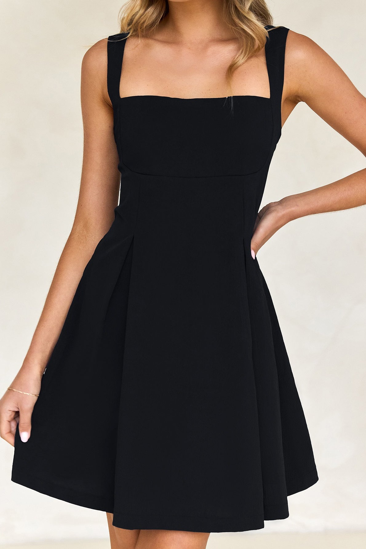 Elegant Butterfly Tie Spaghetti Strap Cocktail Dress