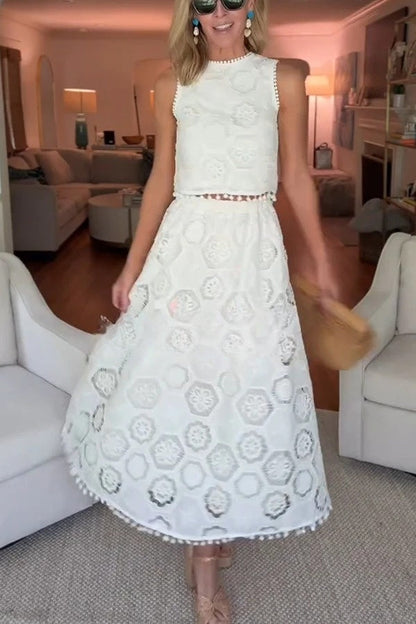 Nice Try Embroidered Crochet Lace Tassle Trim Elastic Waist Midi Skirt