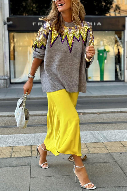 Loose knitted sweater with sequins